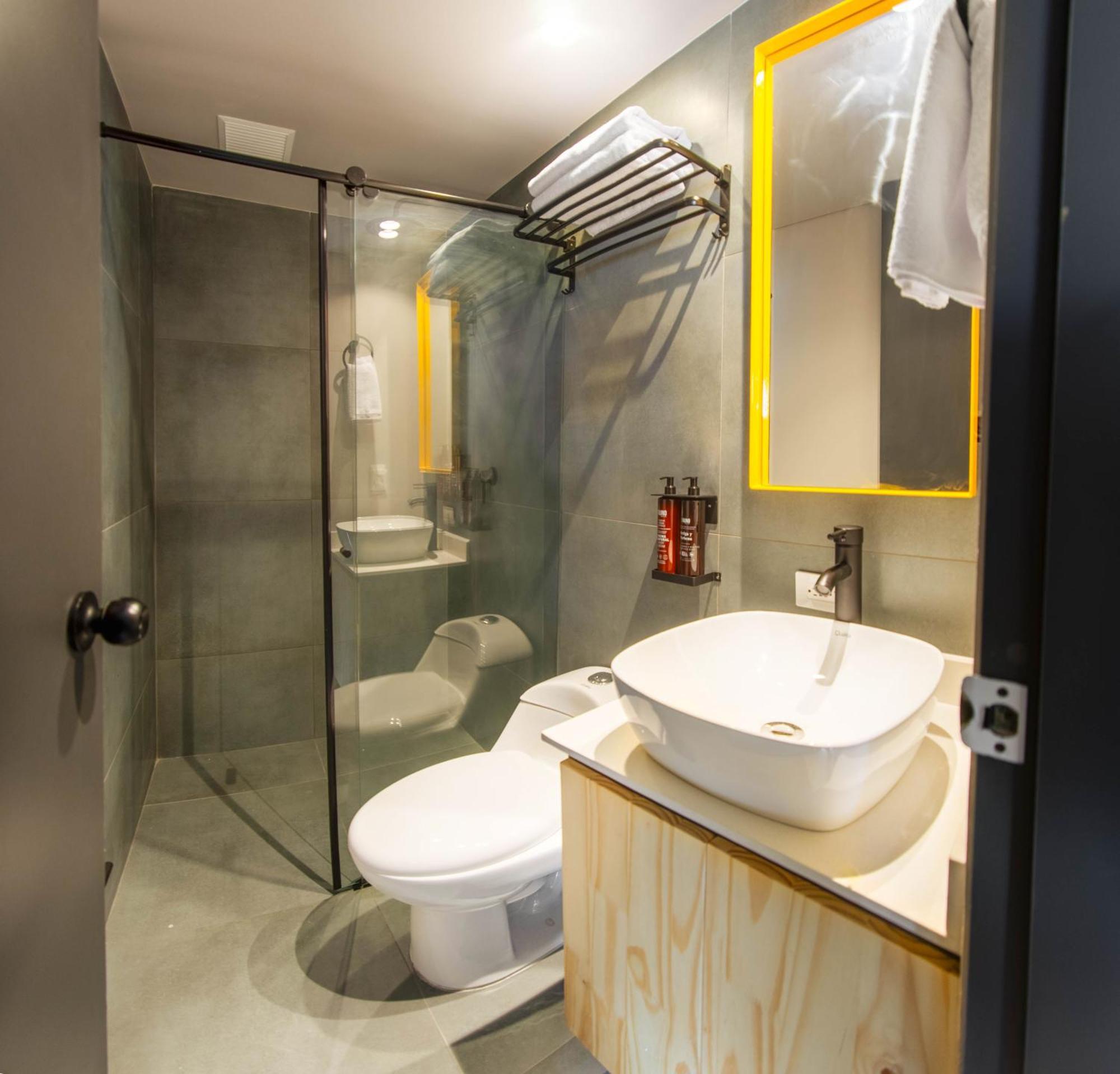 ホテル Firenze Lofts メデジン エクステリア 写真
