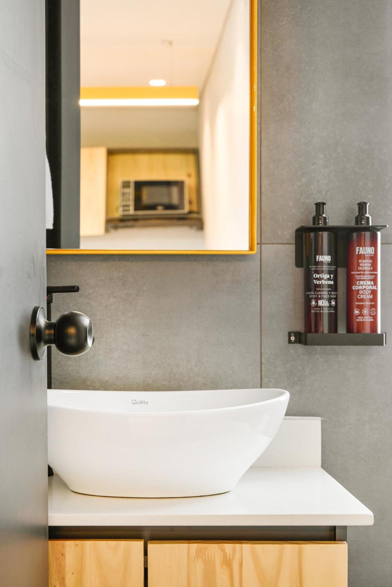 ホテル Firenze Lofts メデジン エクステリア 写真